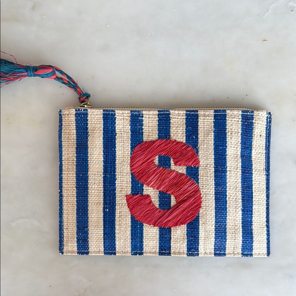 Kayu Raffia S Pouch